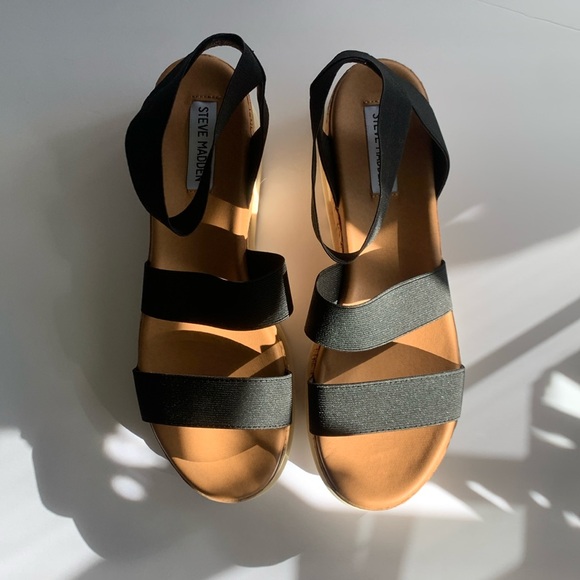 NWOB Steve Madden sandals - Picture 1 of 5